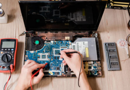 How to Handle Emergency Tech Issues with On-Site Computer Repair